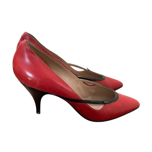 Vintage Red Leather Heels with Cutouts Pointed Toe Pumps Italy / 7.5 US - - Picture 6 of 6